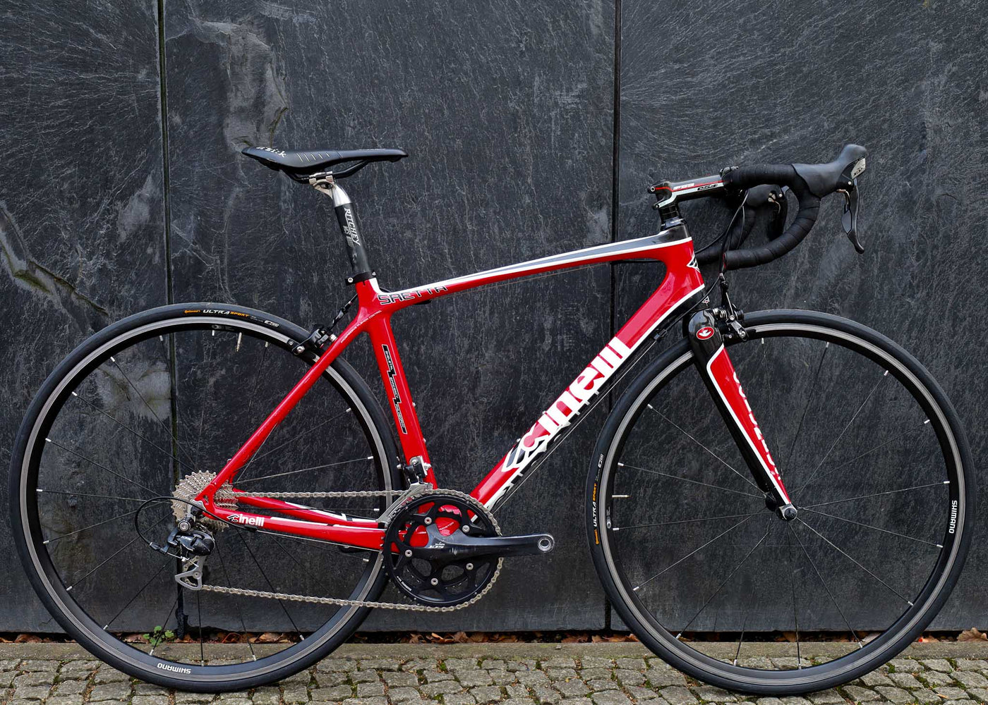 Cinelli Saetta carbon Rennrad Shimano 105